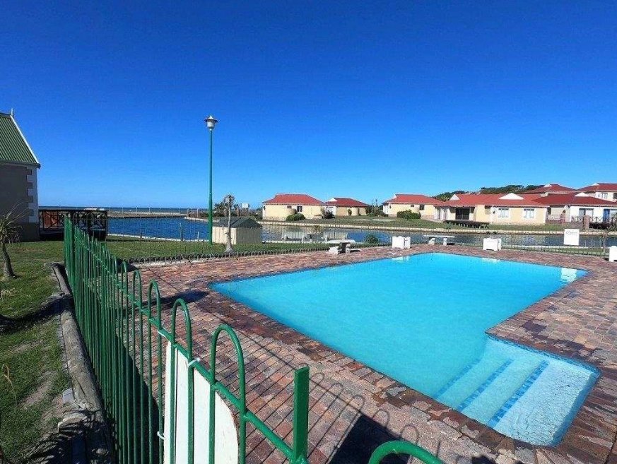 3 Bedroom Property for Sale in Marina Martinique Eastern Cape